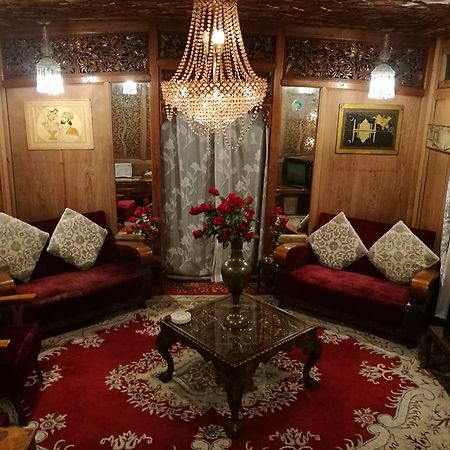House Boat Hardy Palace Srīnagar 外观 照片