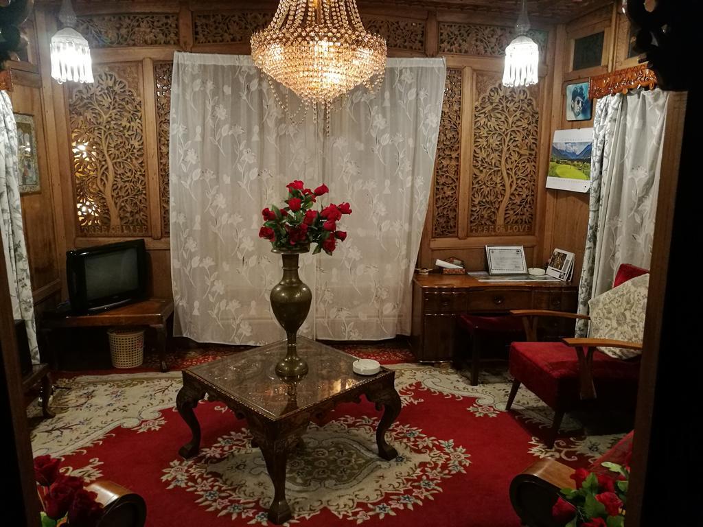 House Boat Hardy Palace Srīnagar 外观 照片
